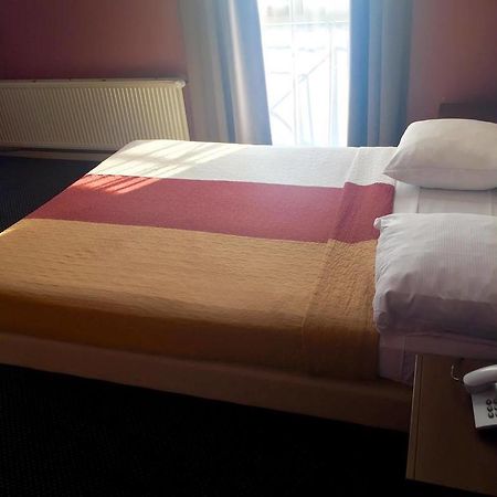 Hotel Stalingrad Brussel Buitenkant foto