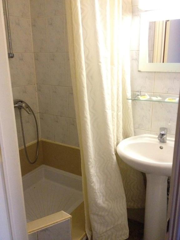 Hotel Stalingrad Brussel Kamer foto