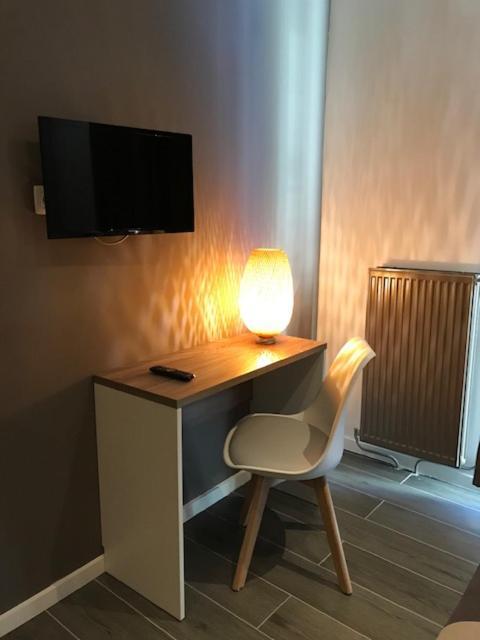 Hotel Stalingrad Brussel Buitenkant foto